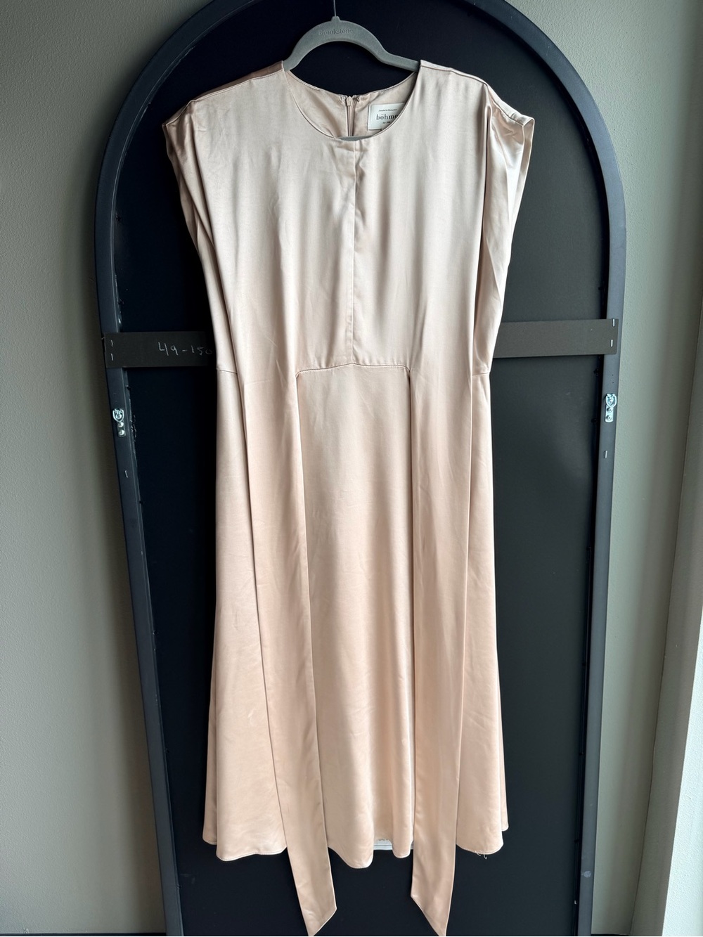 Elegant women’s cream twist-front midi dress